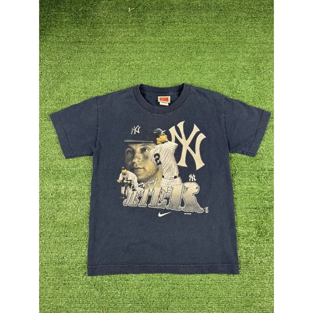 VTG Y2K Nike Derek Jeter Graphic T-Shirt Yankees Captain Youth Small